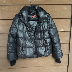 Alice + Olivia Black Down Filled Woman’s Puffer Coat size small